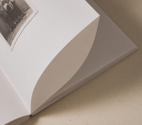 Riscatti. Archivio romantico delle foto perdute