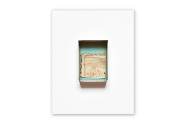 The pictures included in this envelope